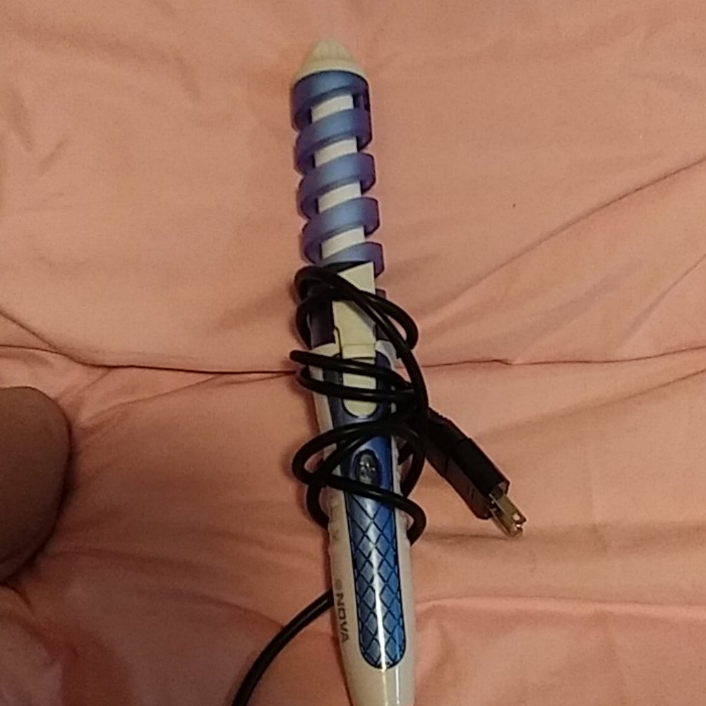 Nova Curling Iron